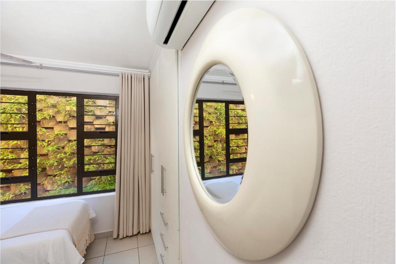 14 The Shades - By Stay In Umhlanga Durban Luaran gambar