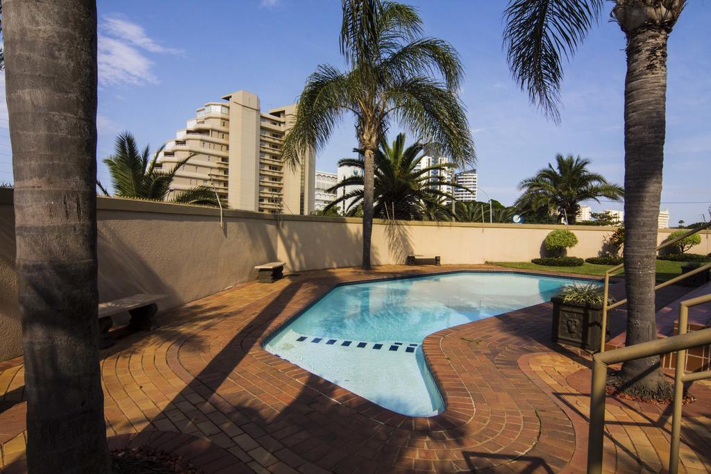 14 The Shades - By Stay In Umhlanga Durban Bilik gambar
